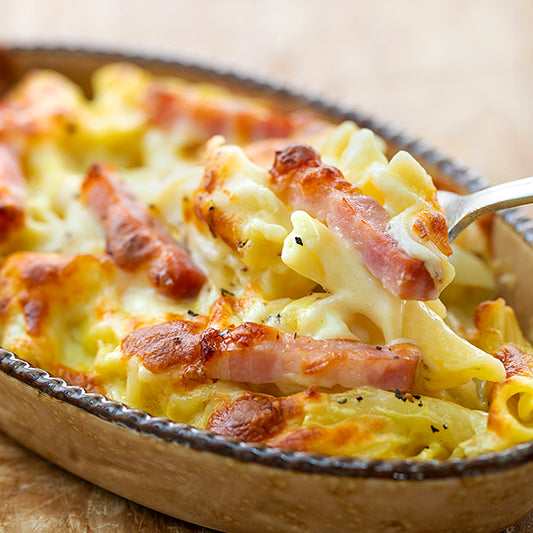 洋麺屋ピエトロ 焼きカルボナーラグラタン -5種チーズとごろっとベーコン-/1人前