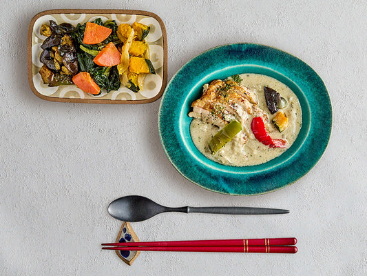 鶏と旬野菜のグリーンカレー/1個入り